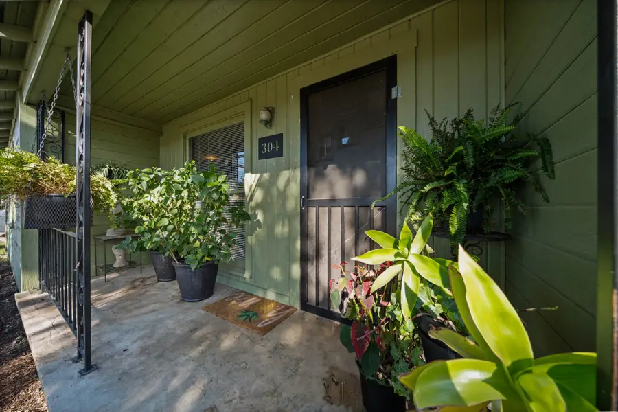 304 S 1st Street, Abbott, TX 76621 - #3