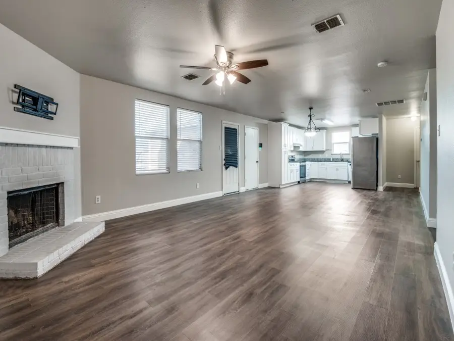 1035 Mayflowers Lane, Lancaster, TX 75134 - Image #3