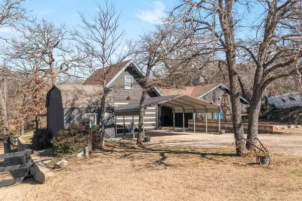 301 Bronco Trail, Oak Point, TX 75068