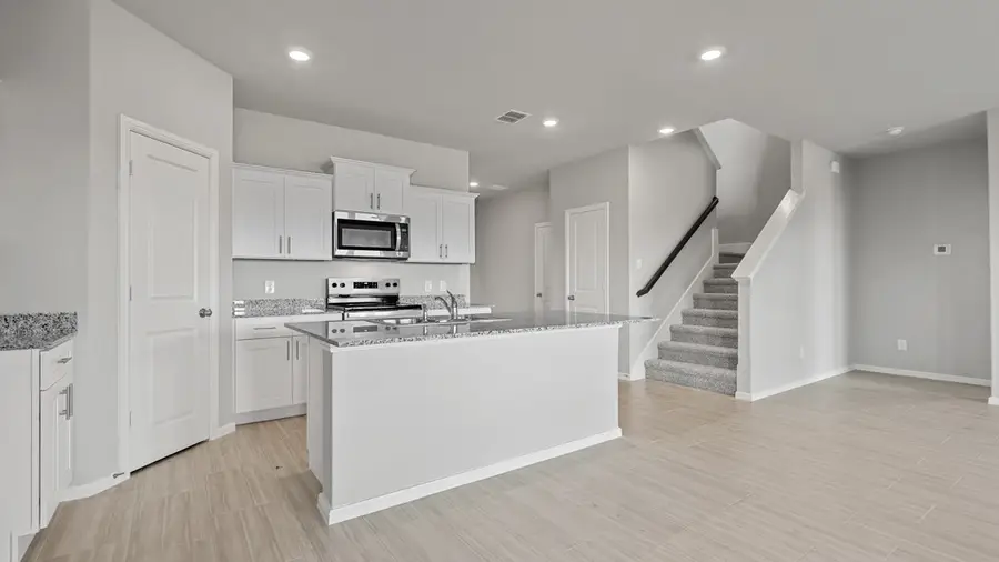 450 Blanco Drive, Azle, TX 76020 - Image #3