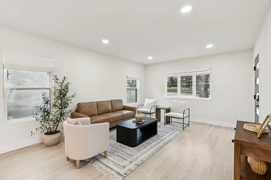 1426 Alaska Avenue, Dallas, TX 75216 - Image #3