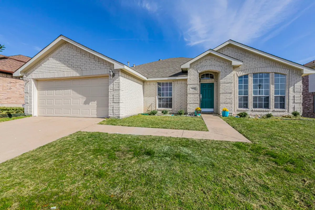812 Passive Drive, Cedar Hill, TX 75104 - Image #1