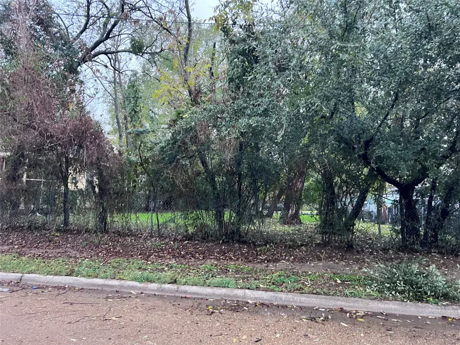 1835 Akron Street, Dallas, TX 75212 - Image #2