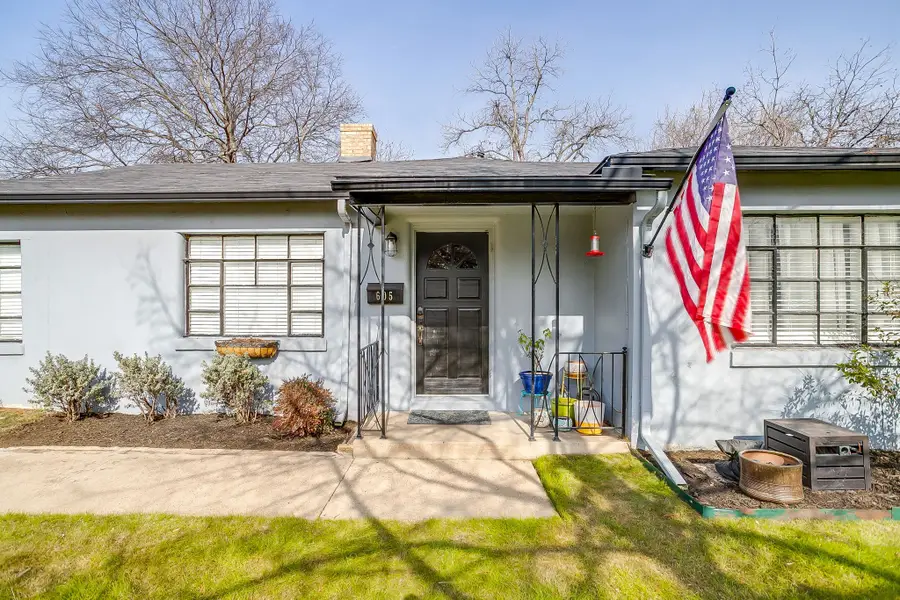 605 Schieme Street, River Oaks, TX 76114 - #2