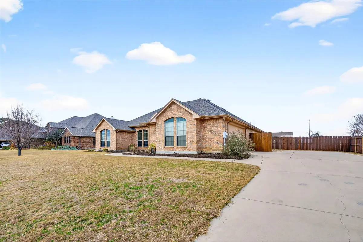 805 Blue Quail Drive, Weatherford, TX 76087 - Image #1