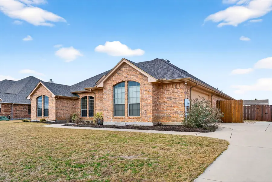 805 Blue Quail Drive, Weatherford, TX 76087 - Image #2