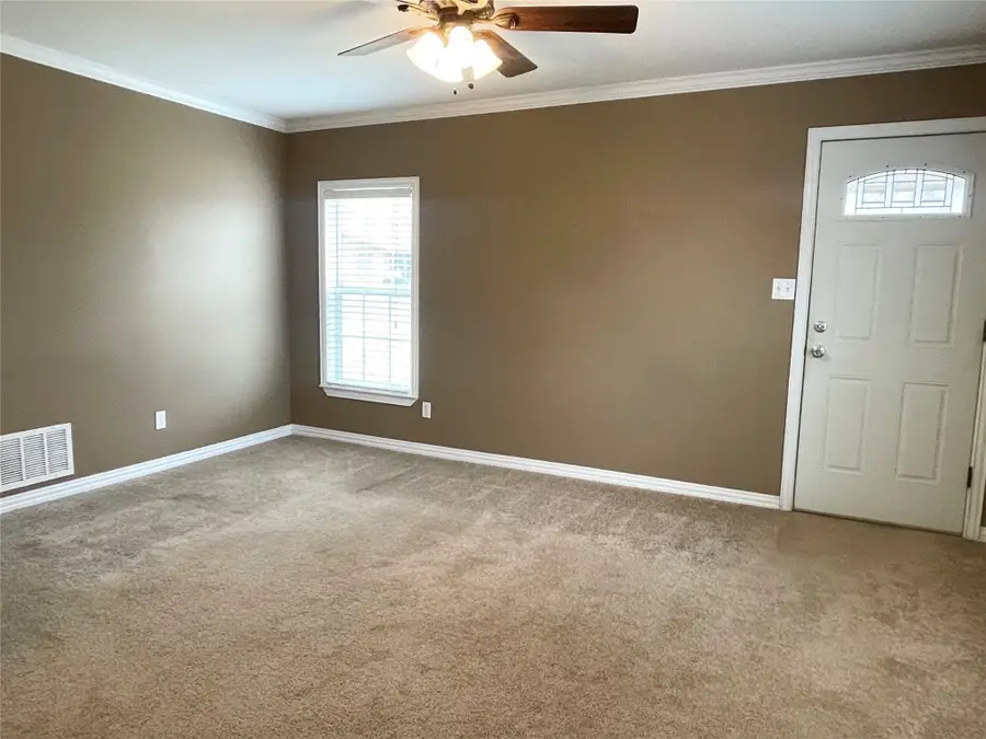 1335 Florea Street, Graham, TX 76450 - #3