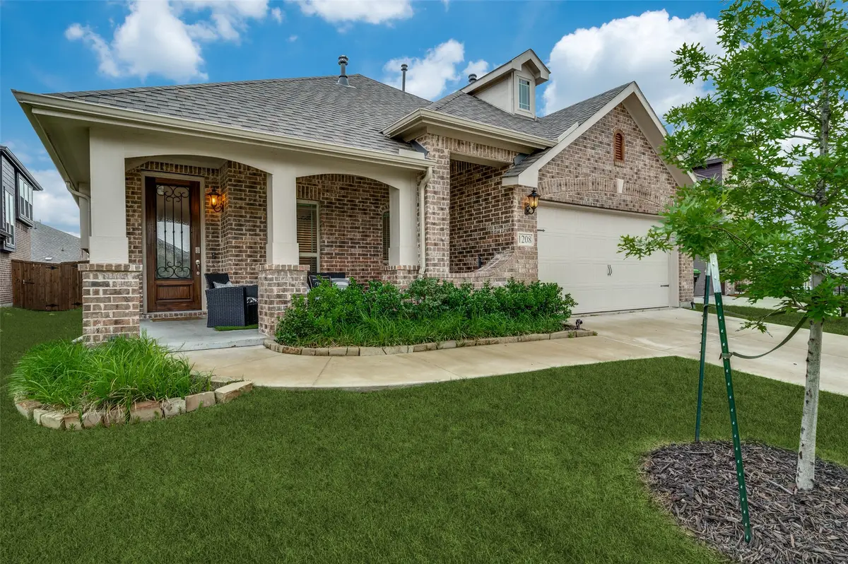 1208 Starlight Avenue, Aubrey, TX 76227 - Image #1