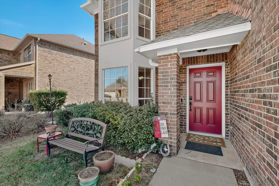 1113 Highland Station Drive, Saginaw, TX 76131 - Image #2