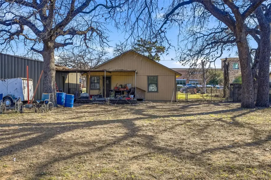 2113 Harris Lane, Haltom City, TX 76117 - Image #3