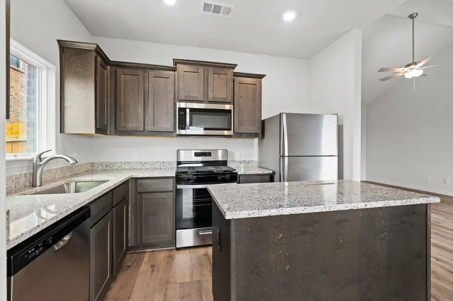 306 Revolution Drive, Venus, TX 76084 - Image #2