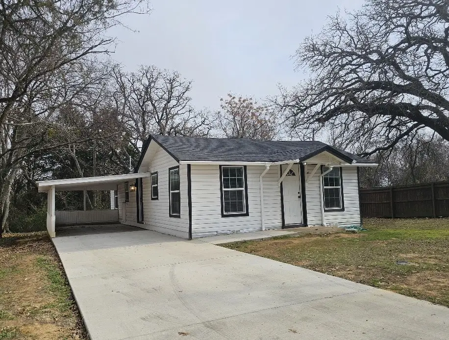 207 Pine Street, Keene, TX 76059 - Image #1