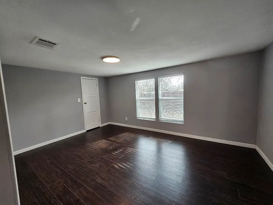 207 Pine Street, Keene, TX 76059 - Image #3