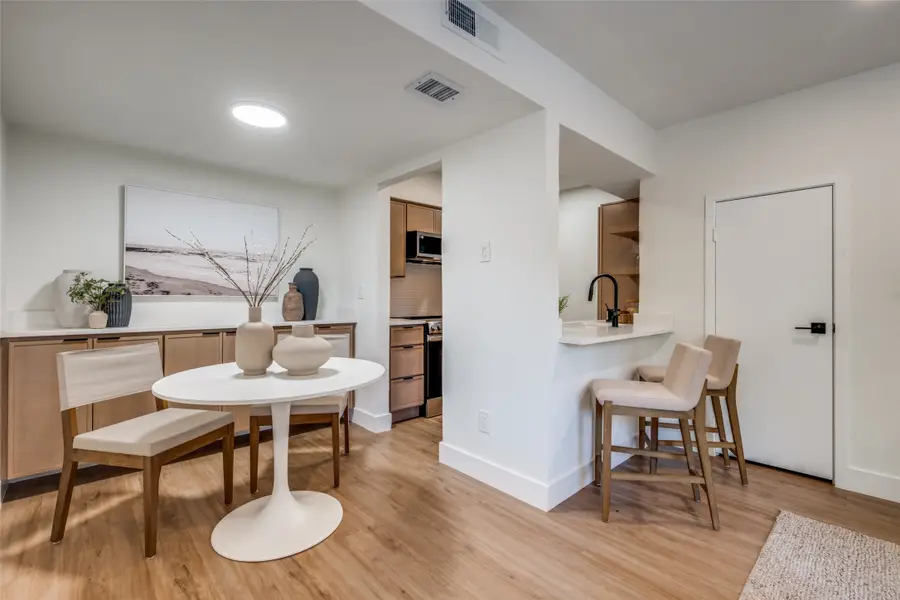 4020 Holland Avenue #211, Dallas, TX 75219 - Image #3