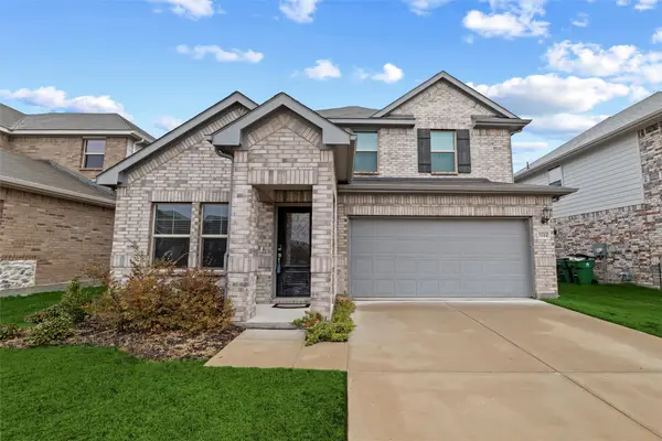 1604 Briar Hunt Drive, Forney, TX 75126