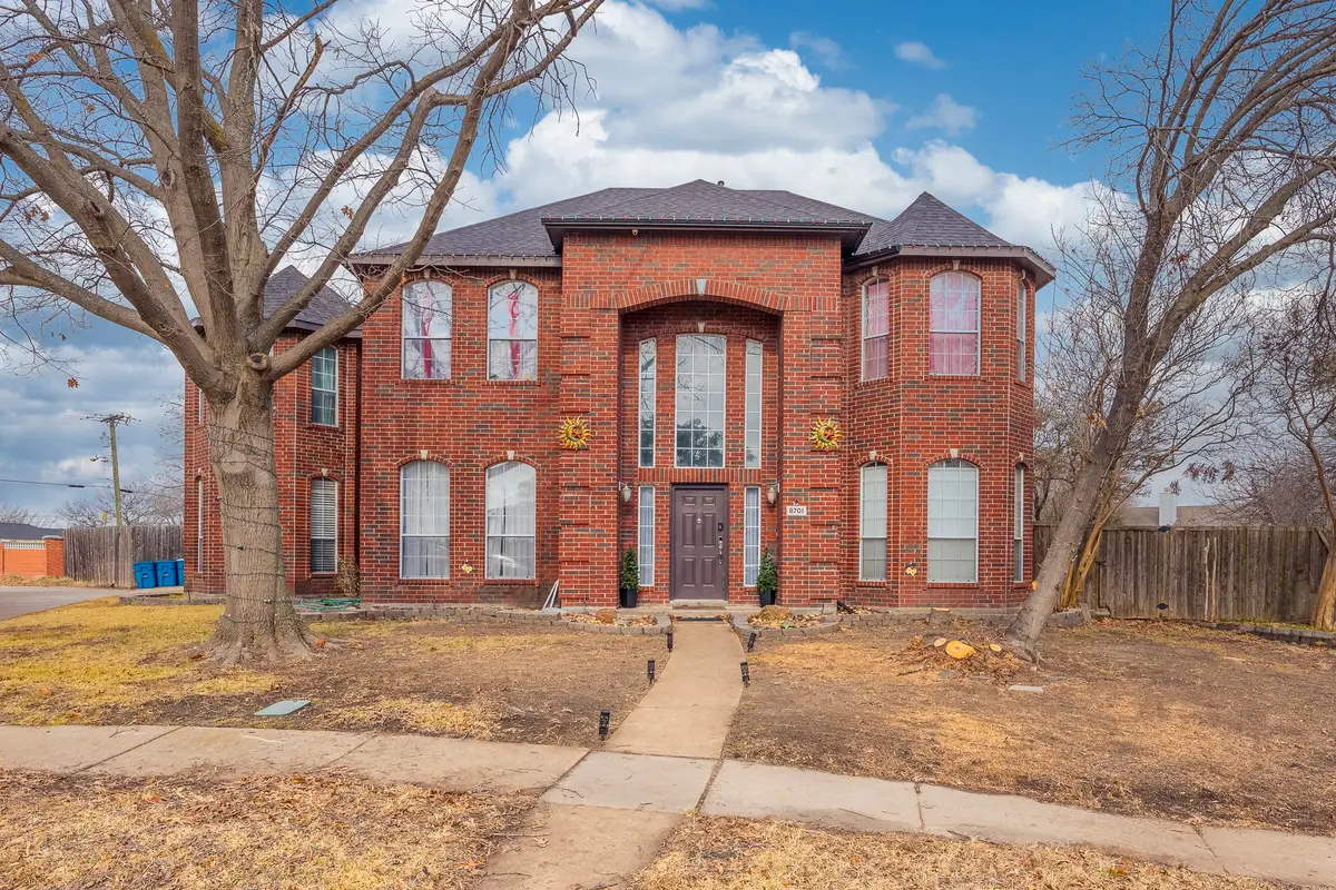 8701 Creekside Drive, Rowlett, TX 75089 - #1