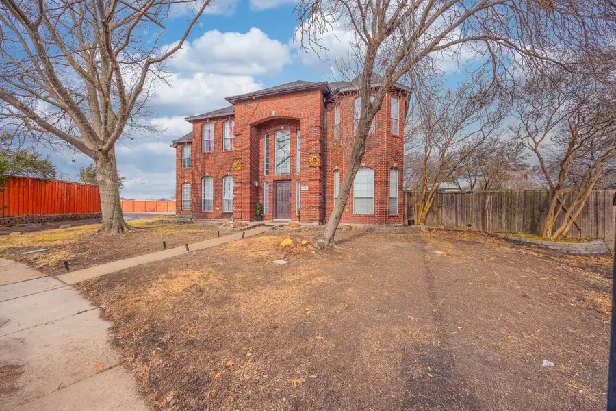 8701 Creekside Drive, Rowlett, TX 75089 - #2