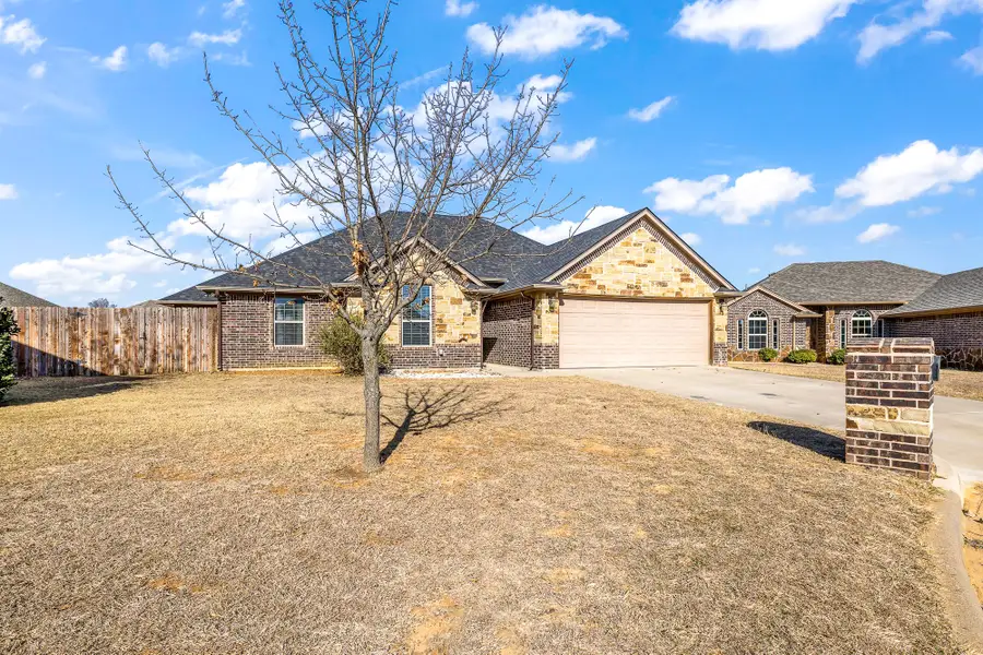 9142 Parkview Circle, Tolar, TX 76476 - Image #3