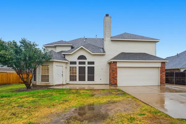 2910 Saint Vincent Drive, Mansfield, TX 76063