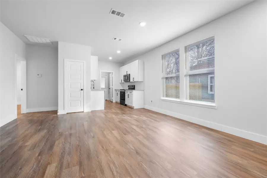 120 Red Bird Lane, Mabank, TX 75156 - Image #3