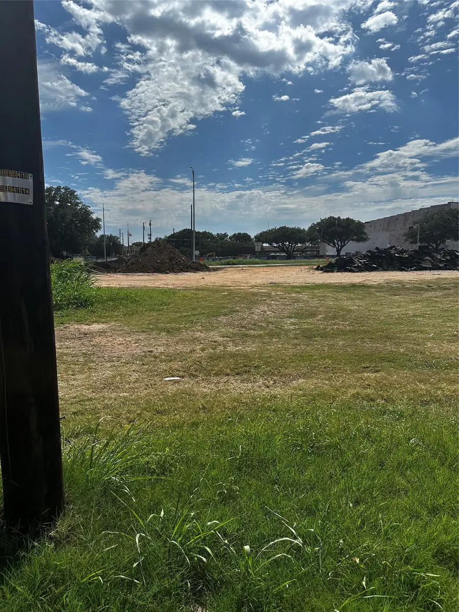 2209 Pennsylvania Avenue, Dallas, TX 75215 - #2