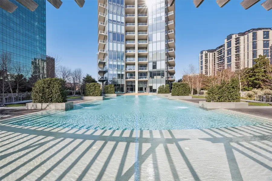 2900 Mckinnon Street #303, Dallas, TX 75201 - Image #3