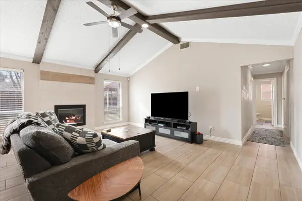 7636 Castillo Road, Fort Worth, TX 76112