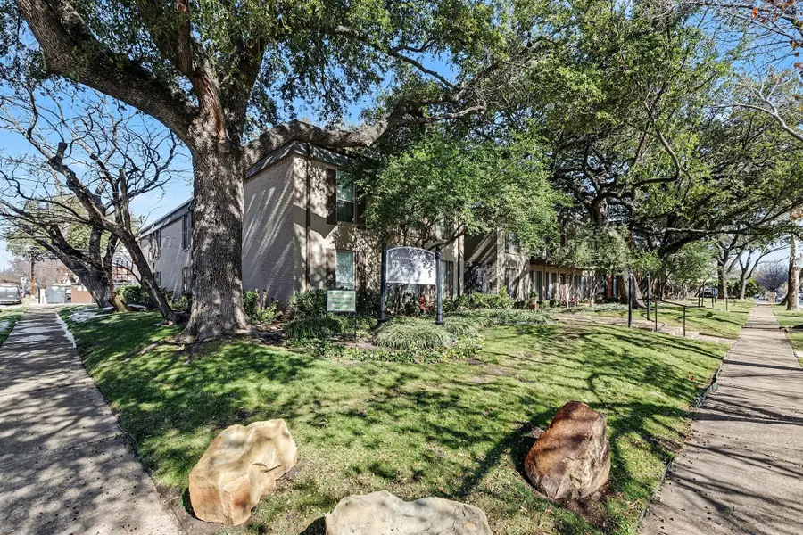 4205 Avondale Avenue #104, Dallas, TX 75219 - Image #2