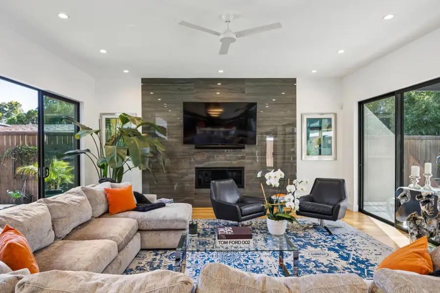 9733 Mixon Drive, Dallas, TX 75220 - Image #3