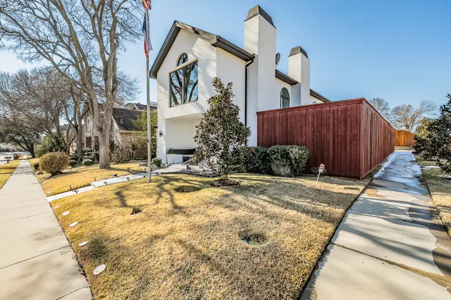 1349 Jeanette Way, Carrollton, TX 75006 - Image #2