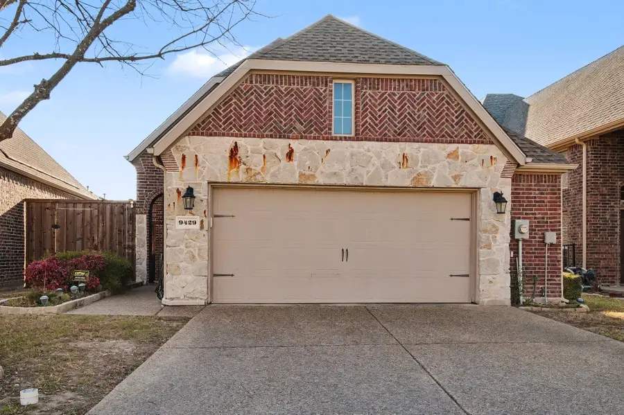 9429 Deerhurst Place, McKinney, TX 75072 - Image #2