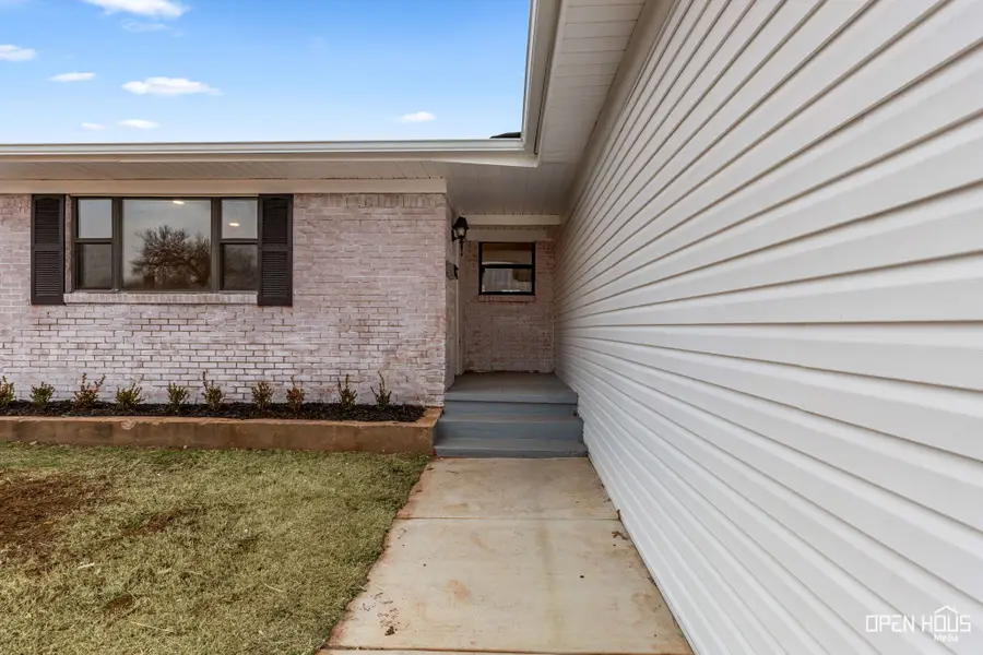 1611 Singleton Avenue, Wichita Falls, TX 76302 - #2