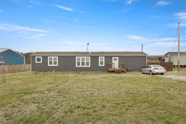 627 Kentucky Town Road, Whitewright, TX 75491