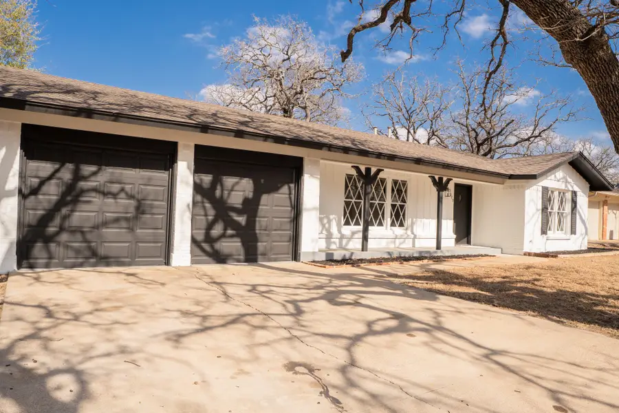 6229 Warrington Place, Fort Worth, TX 76112 - Image #3