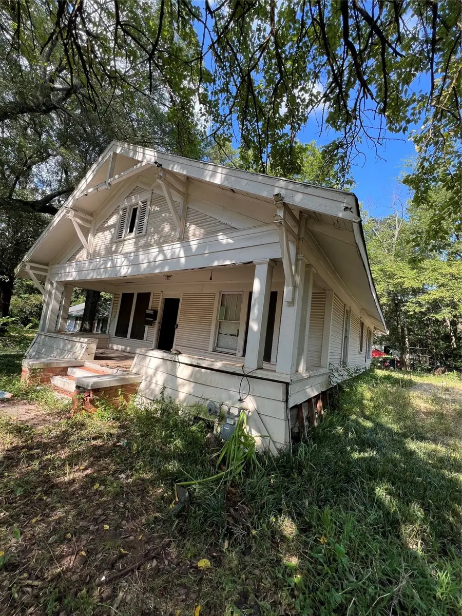 684 5th Street Nw, Paris, TX 75460 - #2