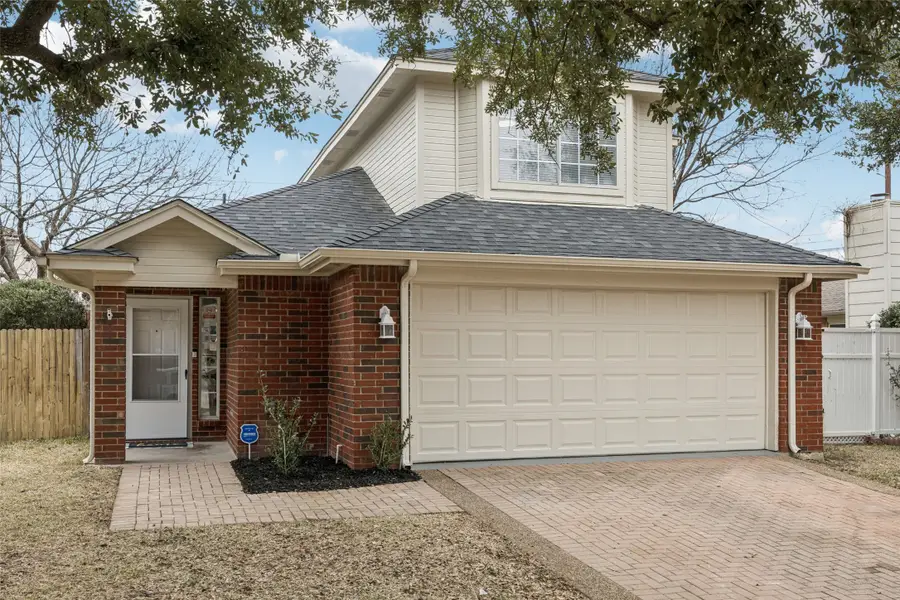 621 Renaissance Place, Cedar Hill, TX 75104 - Image #2