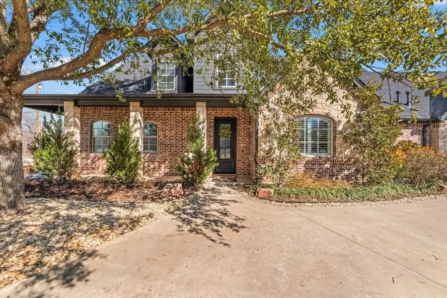 6920 Clift Street, North Richland Hills, TX 76182 - Image #2