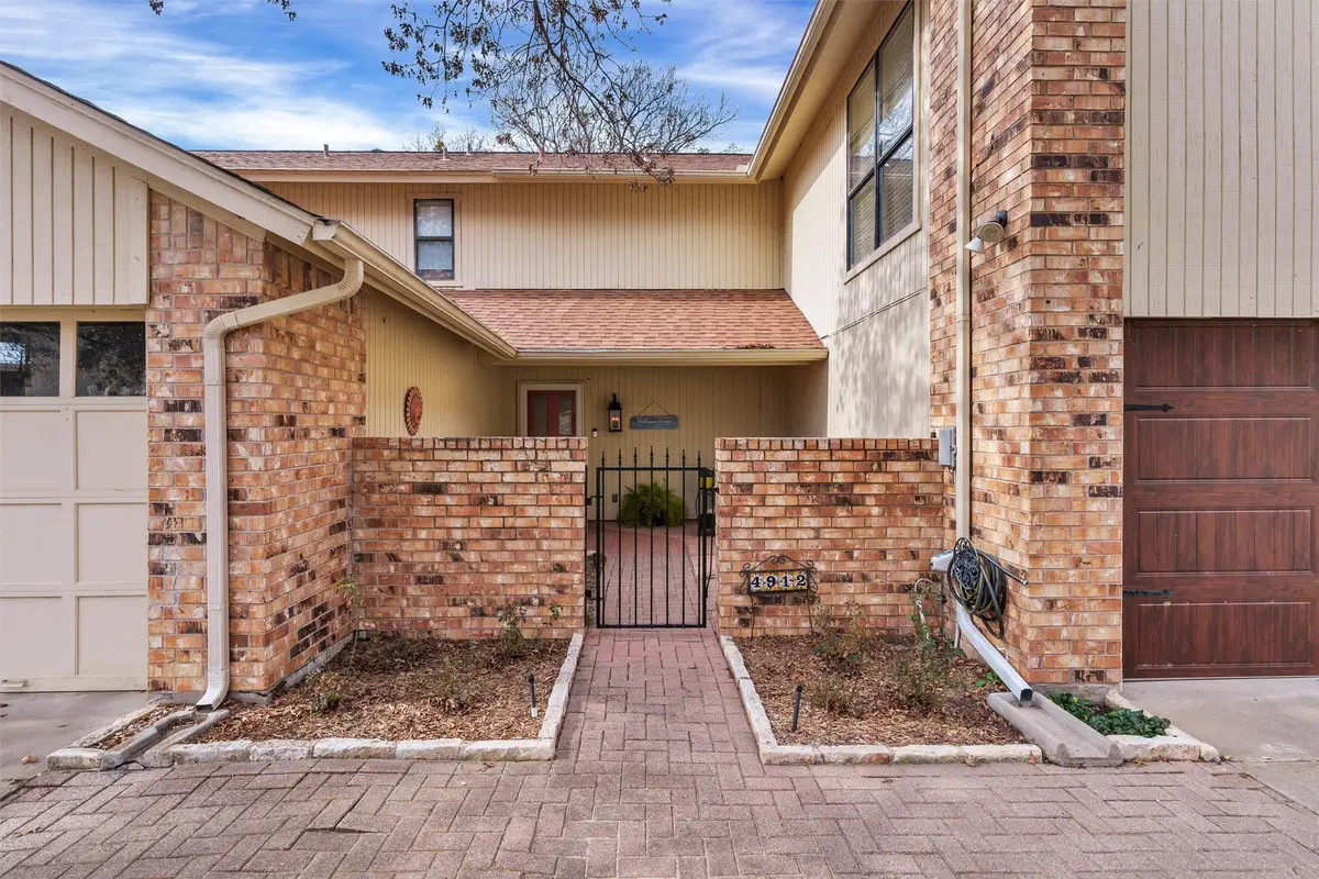 4912 Walnut Place Court, Granbury, TX 76049 - Image #1