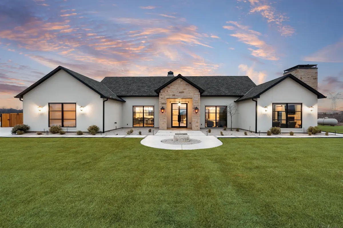 7290 Tom Trail, Krum, TX 76249 - #1