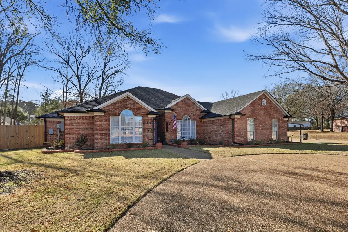 105 Cheyenne Trail, Gilmer, TX 75644 - Image #1