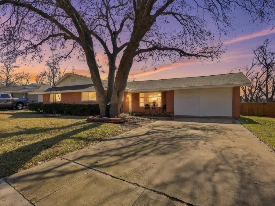 3109 Covert Avenue, Fort Worth, TX 76133 - Image #2