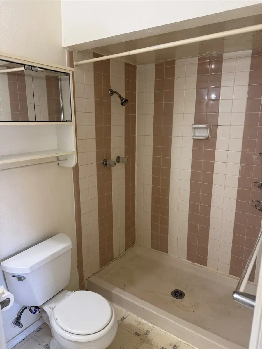 6441 Wakefield Road, North Richland Hills, TX 76182 - Image #3