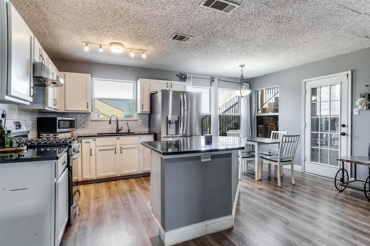 2809 Southridge Drive, Sachse, TX 75048 - Image #1