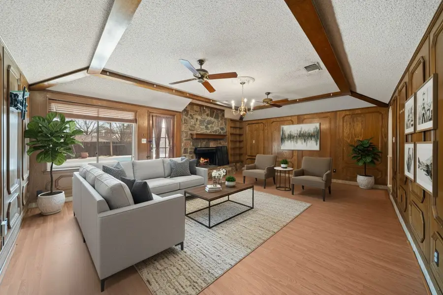 704 Morning Glory Lane, Bedford, TX 76021 - Image #2