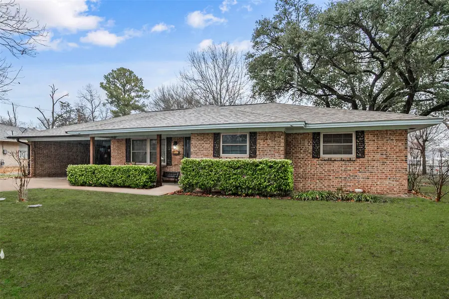 513 N 38th Street, Corsicana, TX 75110 - #2