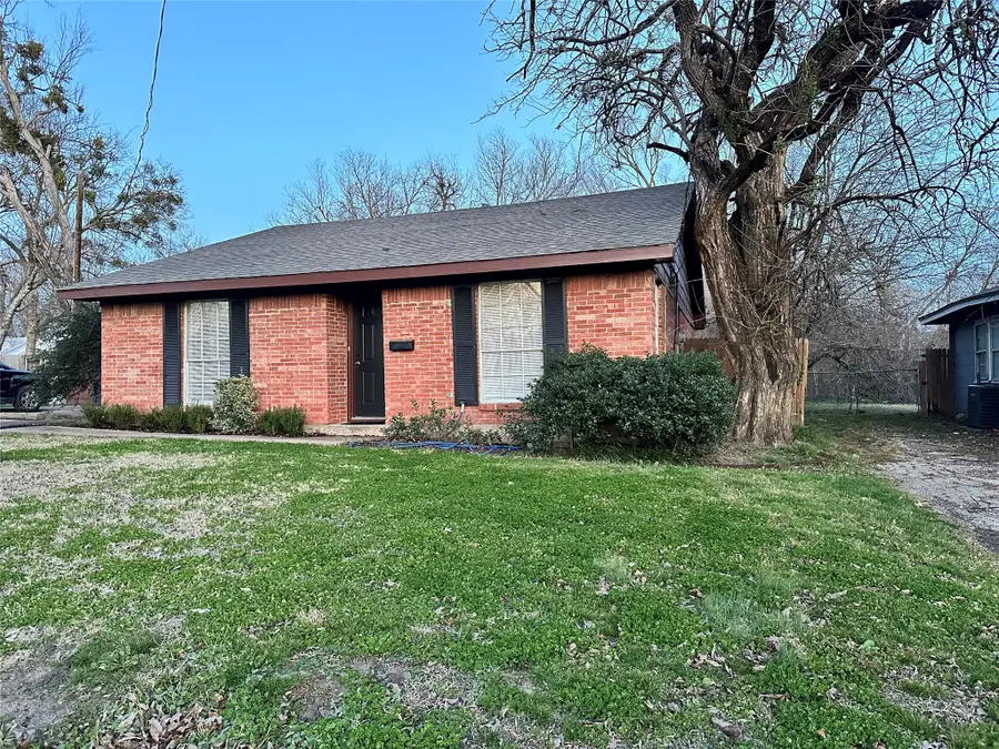 1206 Earl Street, Commerce, TX 75428 - #2