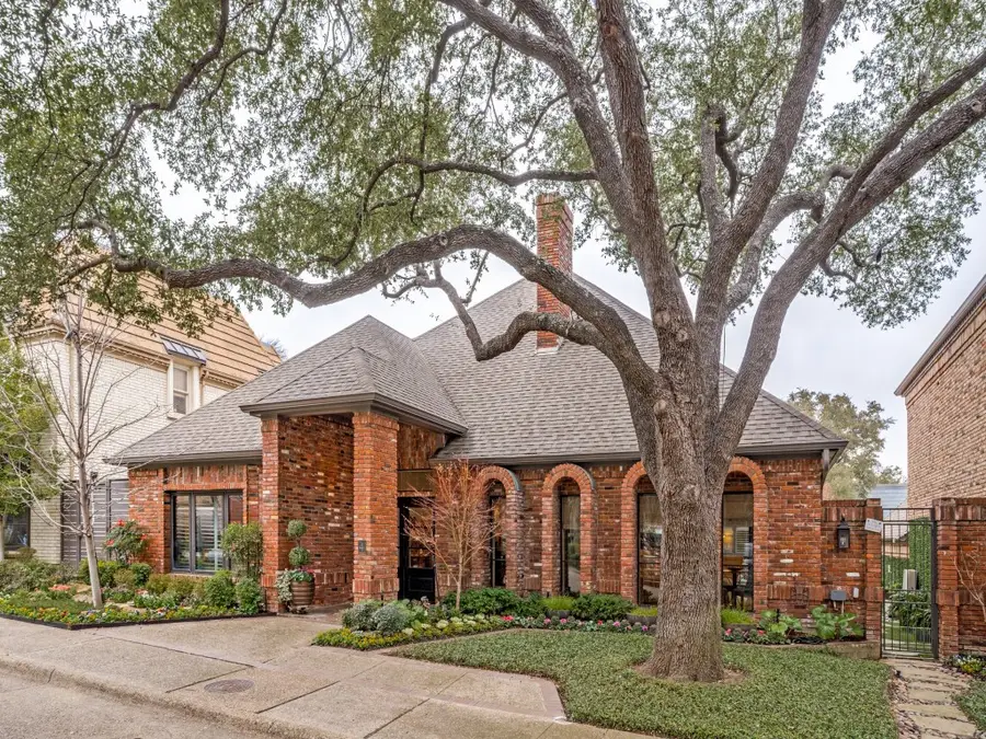 4 Duncannon Court, Dallas, TX 75225 - Image #2