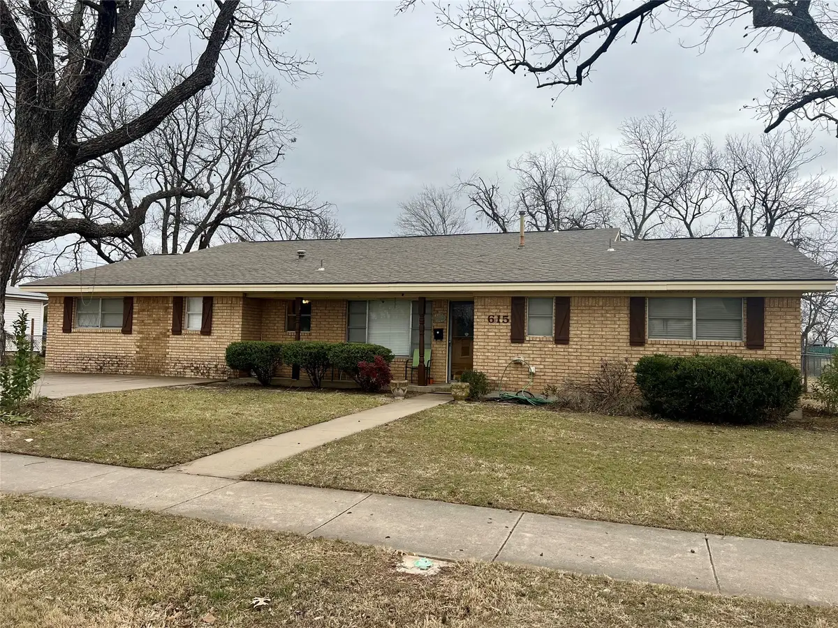 615 N Patrick Street, Dublin, TX 76446 - #1