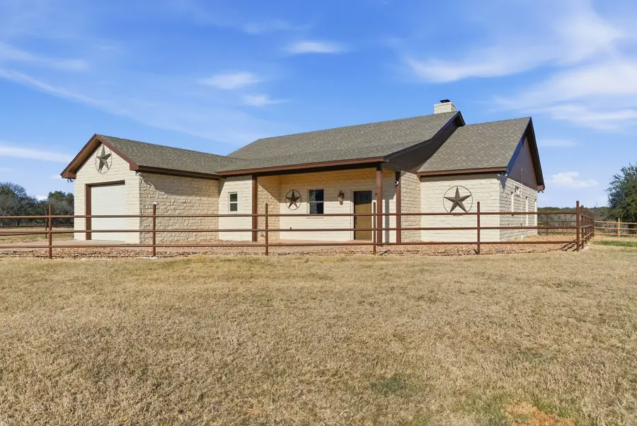 10501 Mitchell Bend Court, Granbury, TX 76048 - Image #3
