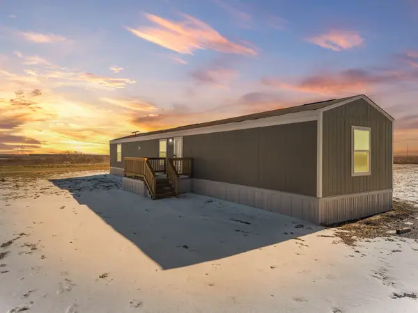 703 Sun Land Circle, Dawson, TX 76639